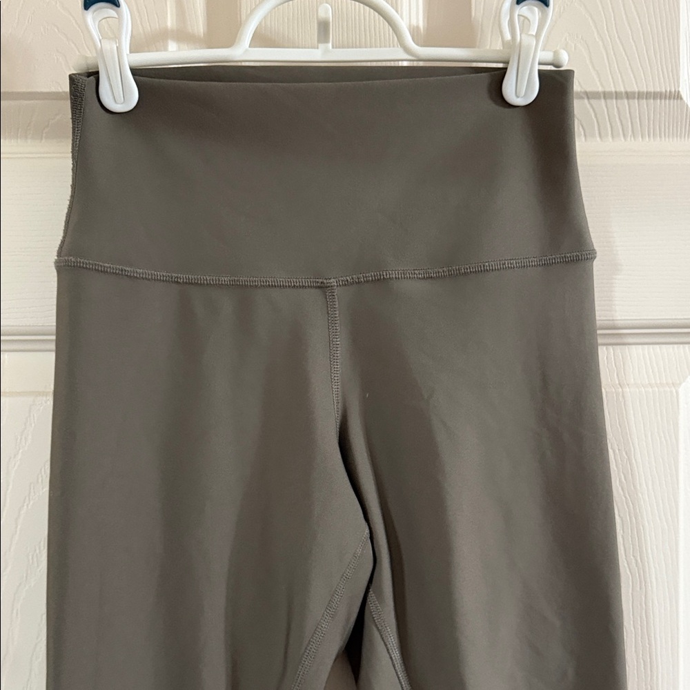ALO Yoga Charcoal Leggings